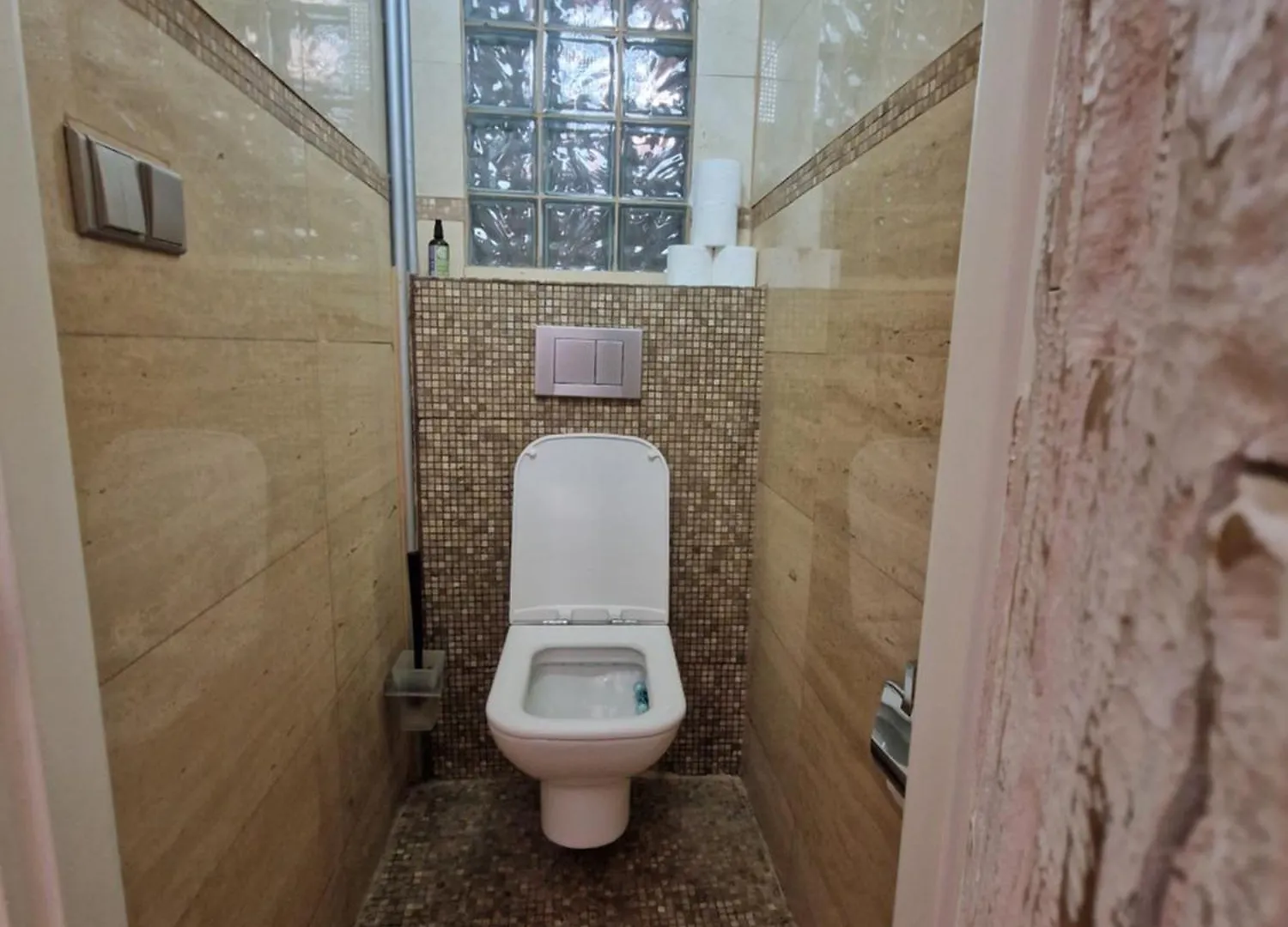 Quiet Spacious Apartment With A Balcony Praga 0*,